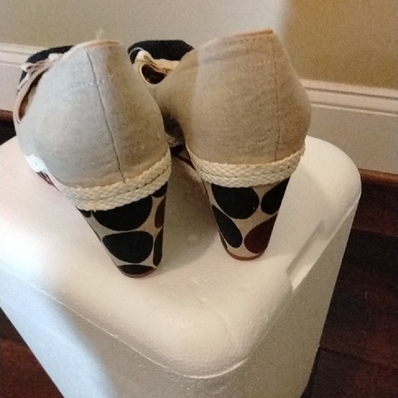 Keds Black and Cream Wedge Shoes - Picture 6 of 6